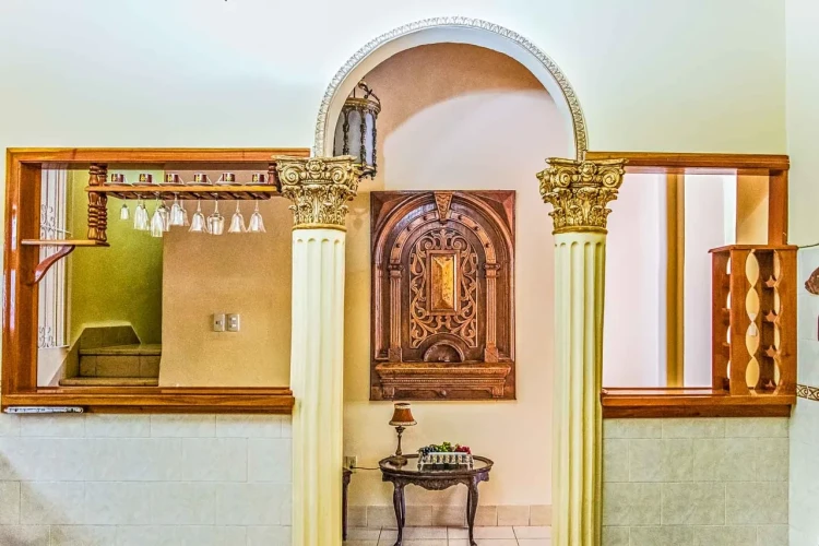 RHPL68 - 3 Yatak Odalı / 3 Banyolu Lüks Klasik Villa Regresa 1930 Havuzlu