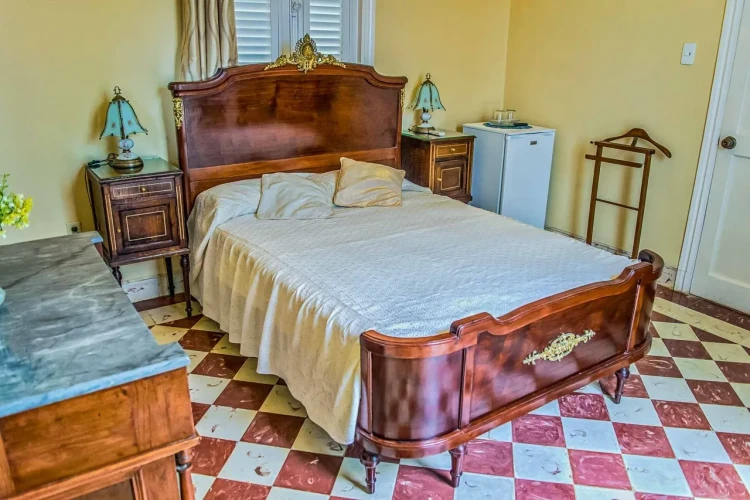 RHPL68 - 3 Yatak Odalı / 3 Banyolu Lüks Klasik Villa Regresa 1930 Havuzlu