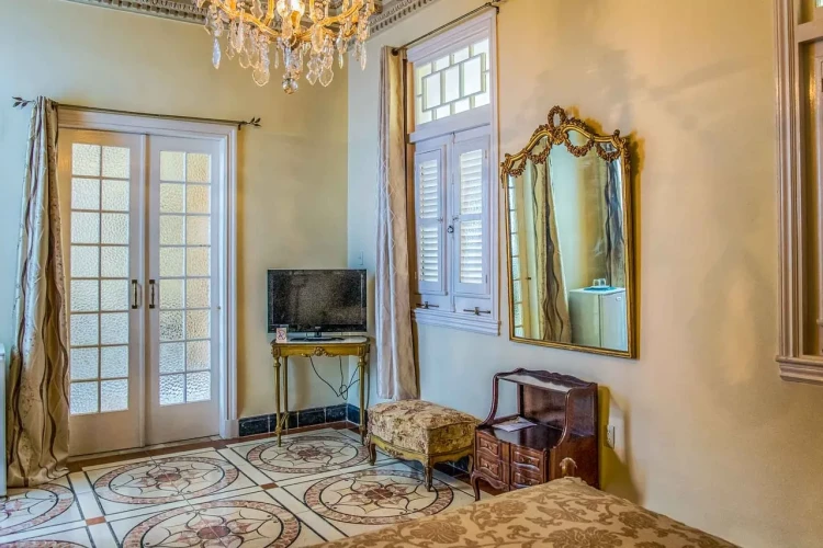 RHPL68 - 3 Yatak Odalı / 3 Banyolu Lüks Klasik Villa Regresa 1930 Havuzlu