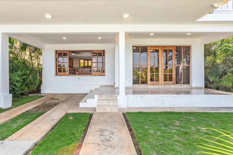 RHPL73 - 2 Yatak Odalı / 3 Banyolu Okyanus Önü Jakuzili Villa
