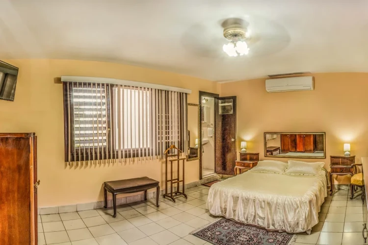 RHPL84 - 4 Yatak Odalı / 4 Banyolu Villa Orquidea, Miramar, Havuzlu