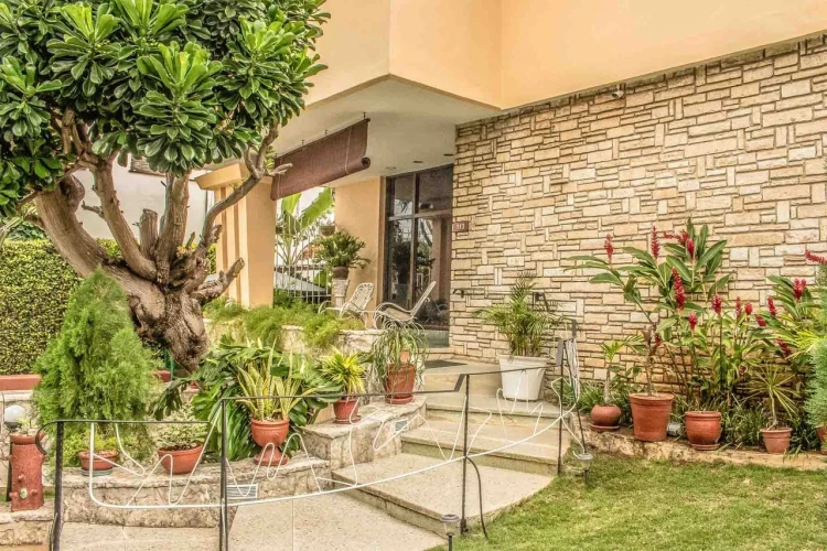 RHPL84 - 4 Yatak Odalı / 4 Banyolu Villa Orquidea, Miramar, Havuzlu