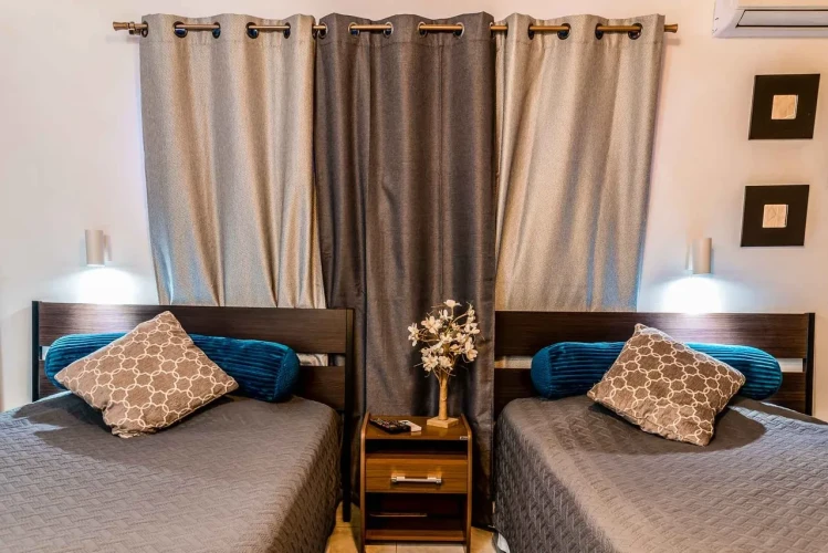 RHPL92 - 4 Yatak Odalı / 3 Banyolu Santa Fe'de Havuzlu Villa/Wifi