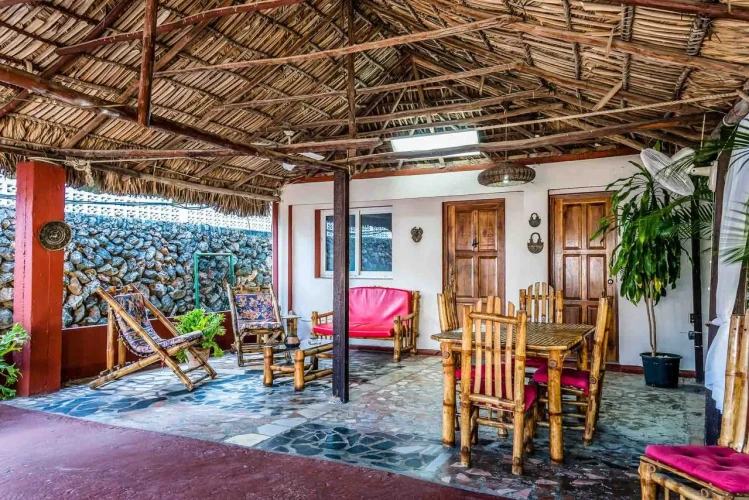 RHPL92 - 4 Yatak Odalı / 3 Banyolu Santa Fe'de Havuzlu Villa/Wifi
