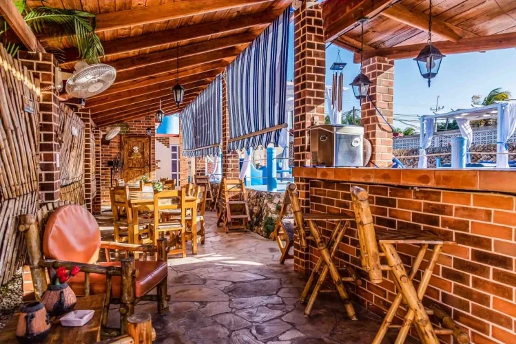 RHPL92 - 4 Yatak Odalı / 3 Banyolu Santa Fe'de Havuzlu Villa/Wifi