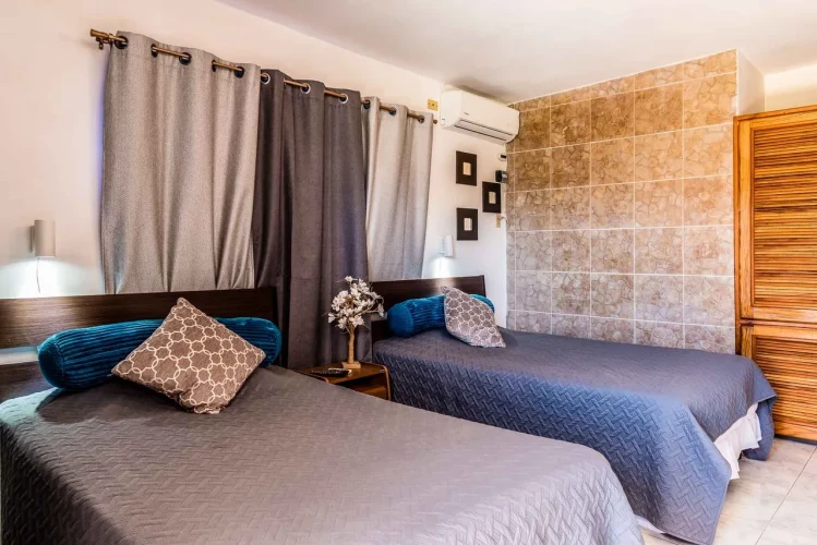 RHPL92 - 4 Yatak Odalı / 3 Banyolu Santa Fe'de Havuzlu Villa/Wifi