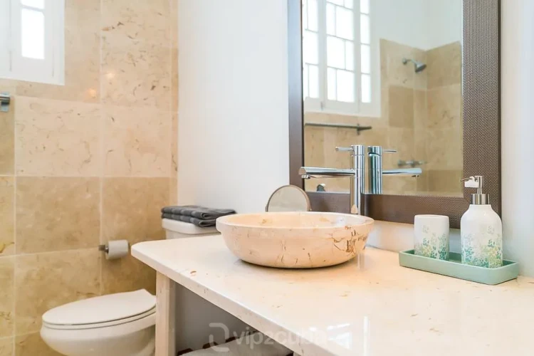 RHPLZ04 - 8 Yatak Odalı / 8 Banyolu Butik Otel Brava in Vedado