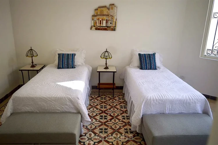 RHPLZ04 - 8 Yatak Odalı / 8 Banyolu Butik Otel Brava in Vedado