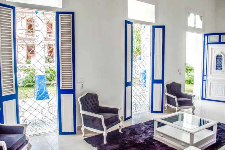 RHPLZ08 - 4 Yatak Odalı / 4 Banyolu Vedado'da Lüks Villa / Wi-Fi