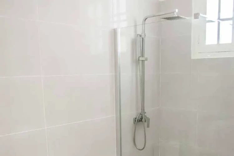 RHPLZ08 - 4 Yatak Odalı / 4 Banyolu Vedado'da Lüks Villa / Wi-Fi