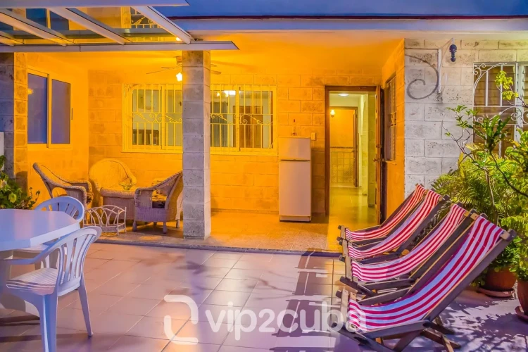 RHPLZ107 - 3 Yatak Odalı / 3 Banyolu Okyanus Manzaralı Çatı Katı Vedado/wifi