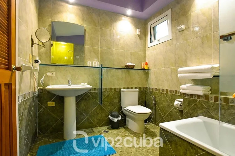 RHPLZ171 Nuevo Vedado'da - 3 Yatak Odalı / 2.5 Banyolu Tropik Cennet