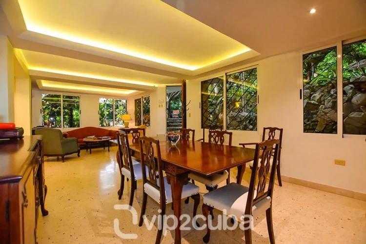 RHPLZ171 Nuevo Vedado'da - 3 Yatak Odalı / 2.5 Banyolu Tropik Cennet