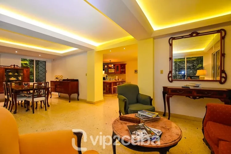 RHPLZ171 Nuevo Vedado'da - 3 Yatak Odalı / 2.5 Banyolu Tropik Cennet