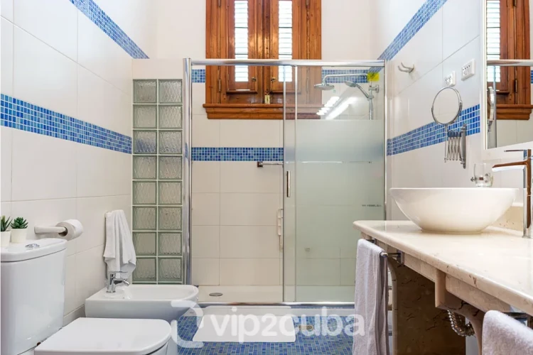 RHPLZ180 - 5 Yatak Odalı / 4 Banyolu Casa Bonita Vedado