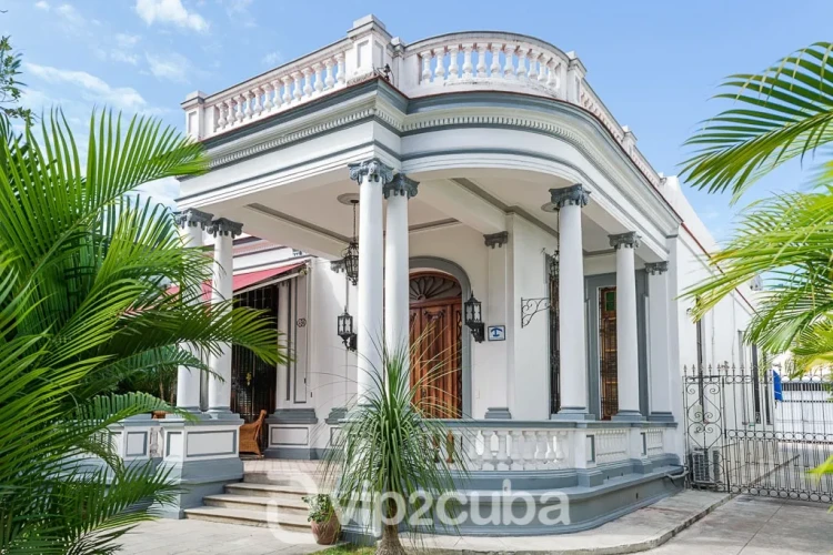 RHPLZ180 - 5 Yatak Odalı / 4 Banyolu Casa Bonita Vedado