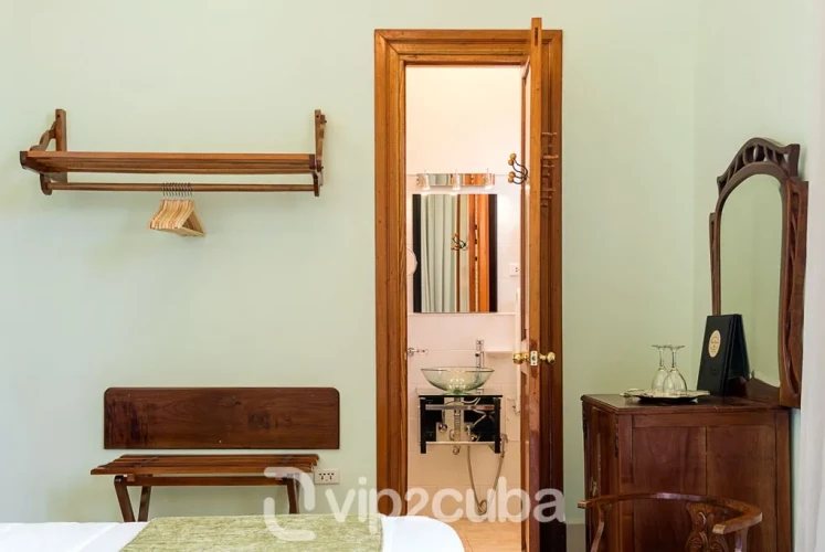 RHPLZ180 - 5 Yatak Odalı / 4 Banyolu Casa Bonita Vedado