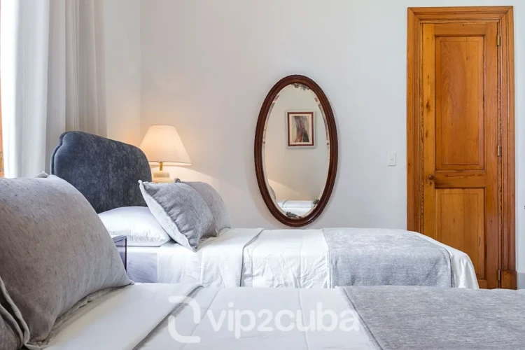 RHPLZ180 - 5 Yatak Odalı / 4 Banyolu Casa Bonita Vedado