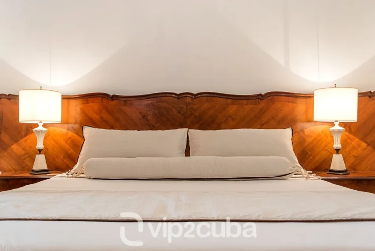 RHPLZ180 - 5 Yatak Odalı / 4 Banyolu Casa Bonita Vedado