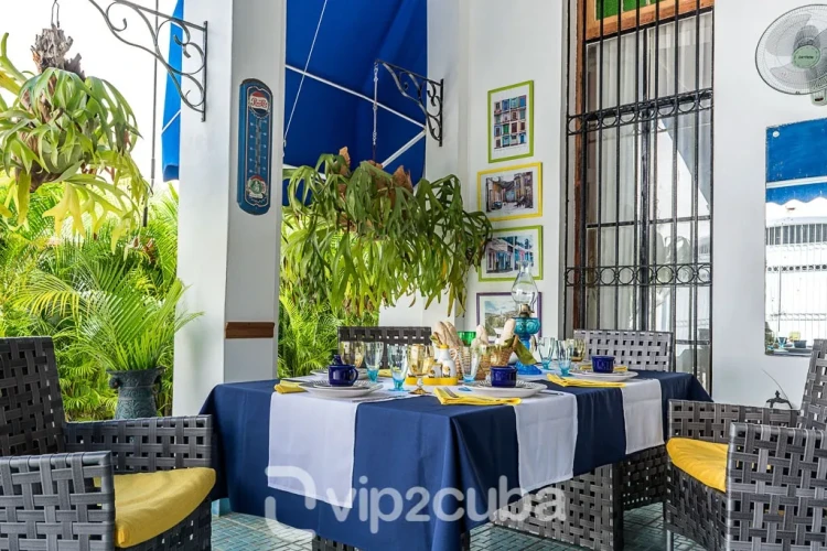 RHPLZ180 - 5 Yatak Odalı / 4 Banyolu Casa Bonita Vedado