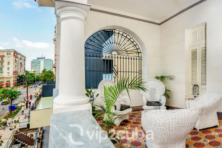RHPLZ193 - 9 Yatak Odalı / 9 Banyolu Butik Otel Vedado