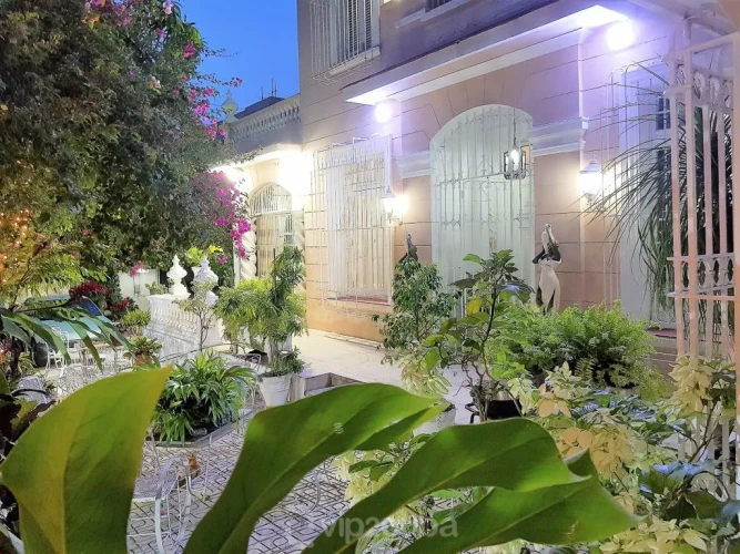 RHPLZ36 - 6 Yatak Odalı / 6 Banyolu Koloni Villa Nostra Vedado