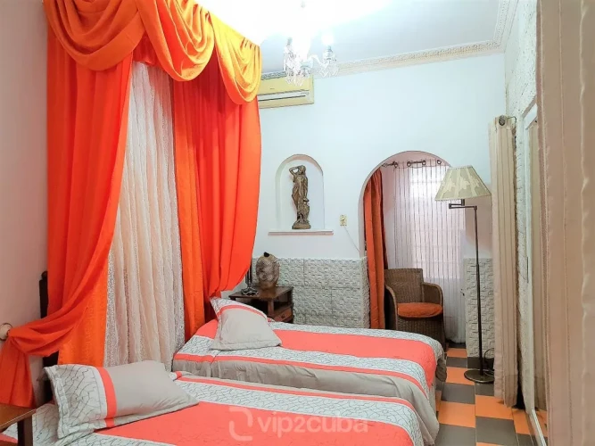 RHPLZ36 - 6 Yatak Odalı / 6 Banyolu Koloni Villa Nostra Vedado