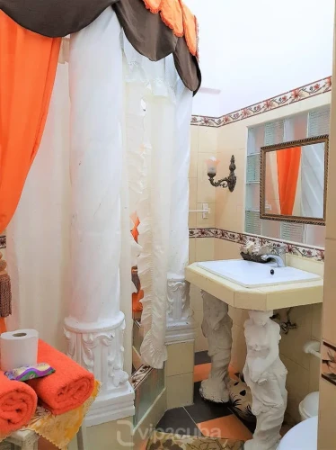 RHPLZ36 - 6 Yatak Odalı / 6 Banyolu Koloni Villa Nostra Vedado