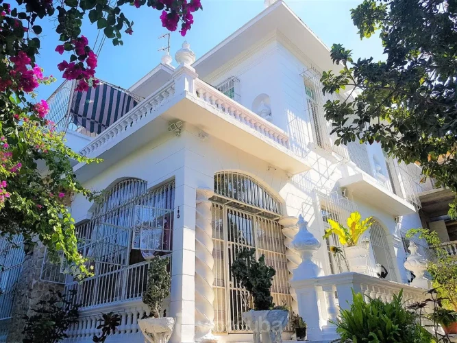 RHPLZ36 - 6 Yatak Odalı / 6 Banyolu Koloni Villa Nostra Vedado
