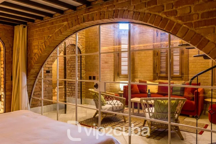 RHPLZ63-1 Vedado'da - 3 Yatak Odalı / 2 Banyolu Coloni Loft