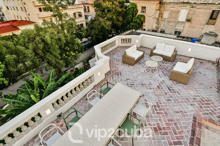 RHPLZ63-1 Vedado'da - 3 Yatak Odalı / 2 Banyolu Coloni Loft