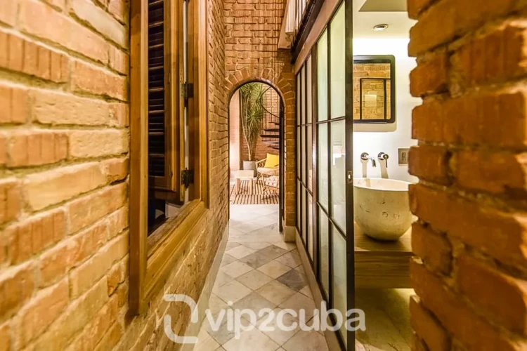 RHPLZ63-1 Vedado'da - 3 Yatak Odalı / 2 Banyolu Coloni Loft