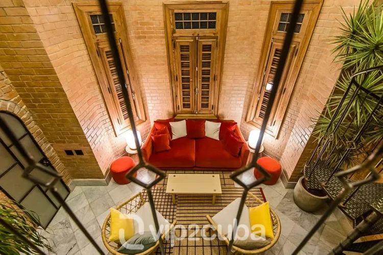 RHPLZ63-1 Vedado'da - 3 Yatak Odalı / 2 Banyolu Coloni Loft