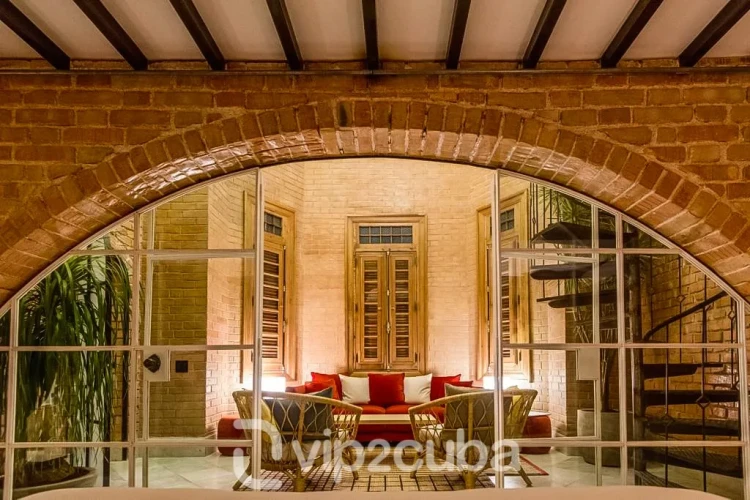RHPLZ63-1 Vedado'da - 3 Yatak Odalı / 2 Banyolu Coloni Loft