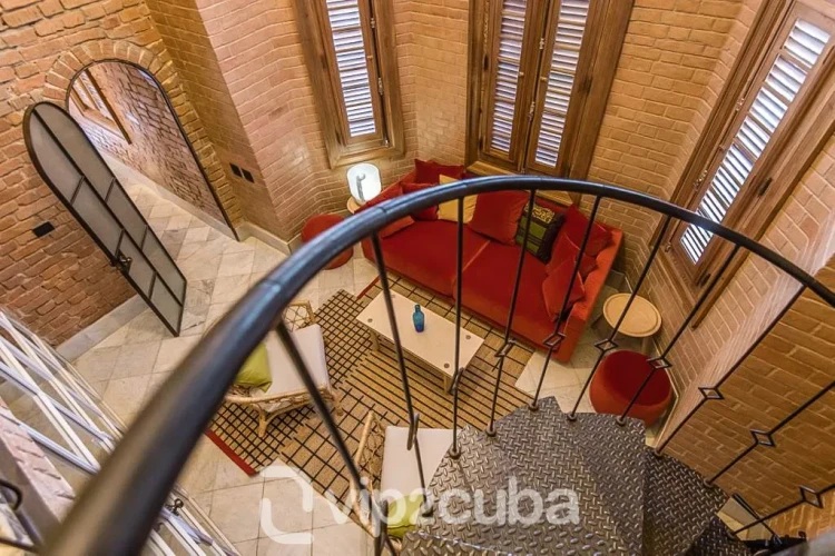 RHPLZ63-1 Vedado'da - 3 Yatak Odalı / 2 Banyolu Coloni Loft