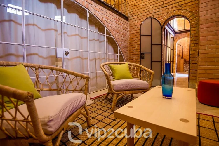 RHPLZ63-1 Vedado'da - 3 Yatak Odalı / 2 Banyolu Coloni Loft