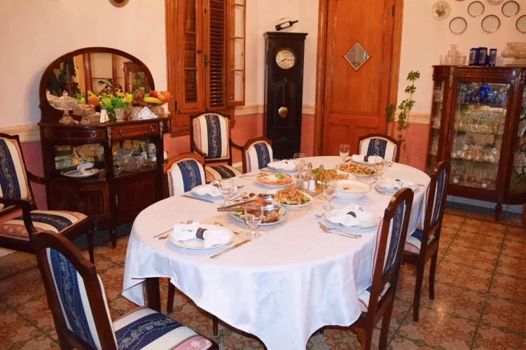 RHPLZ70 - 6 Yatak Odalı / 5 Banyolu Lüks Koloni Villası Vedado