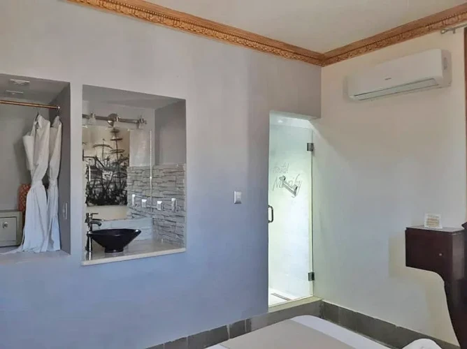 RHPLZ70 - 6 Yatak Odalı / 5 Banyolu Lüks Koloni Villası Vedado