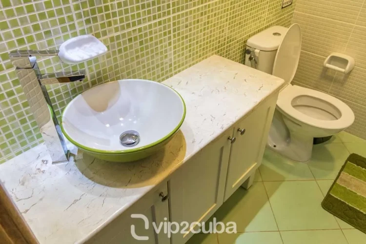 RHPL35 - 5 Yatak Odalı / 6 Banyolu Villa Ray, Miramar, Havuzlu