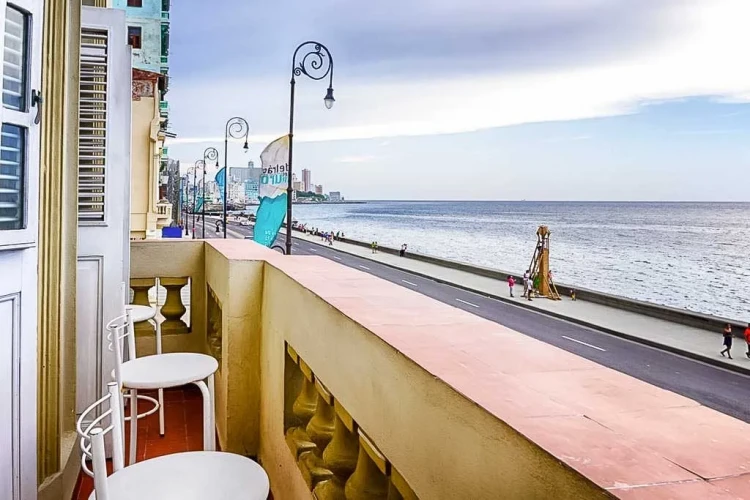 RHCH10 - 3 Yatak Odalı / 3 Banyolu Casa Blanca, Orta Havana