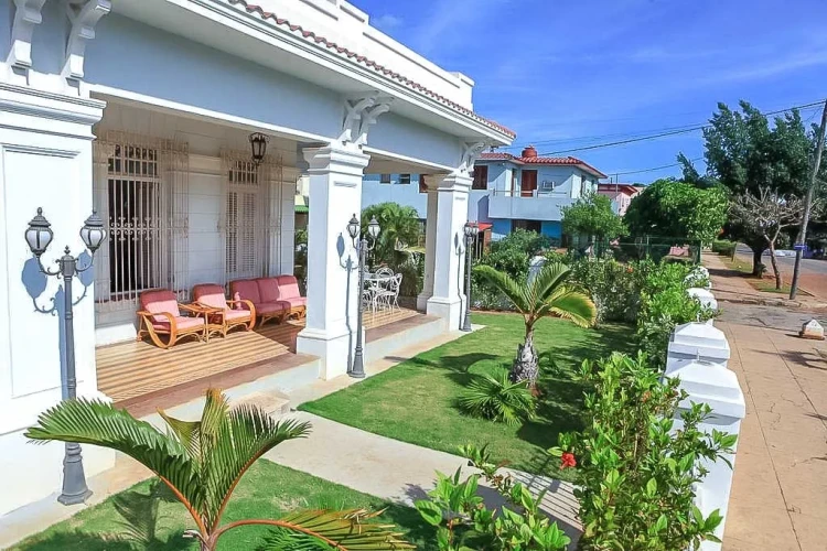 RHPL50 - 3 Yatak Odalı / 3 Banyolu Villa Caridad Miramar