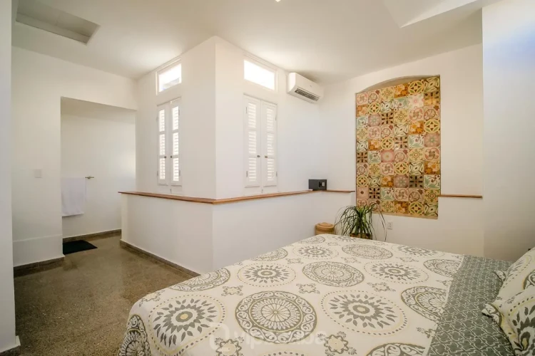 RHHV02 Eski Havana Etkileyici 6 Yatak Odalı Villa