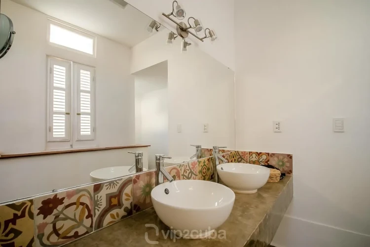 RHHV02 Eski Havana Etkileyici 6 Yatak Odalı Villa