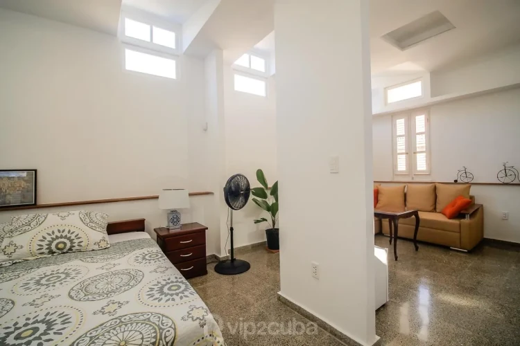 RHHV02 Eski Havana Etkileyici 6 Yatak Odalı Villa