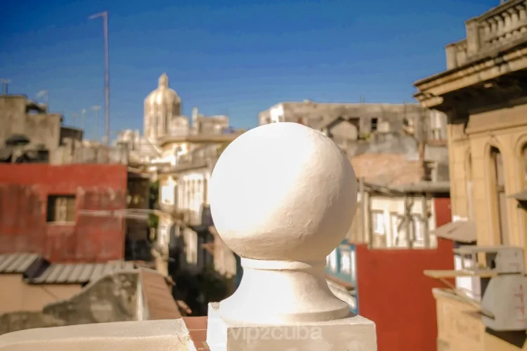 RHHV02 Eski Havana Etkileyici 6 Yatak Odalı Villa