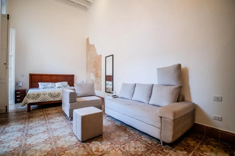 RHHV02 Eski Havana Etkileyici 6 Yatak Odalı Villa