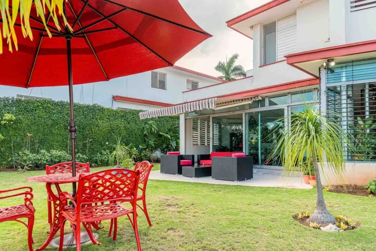 RHPLZ140 - 5 Yatak Odalı / 5 Banyolu Villa Karelia Nuevo Vedado