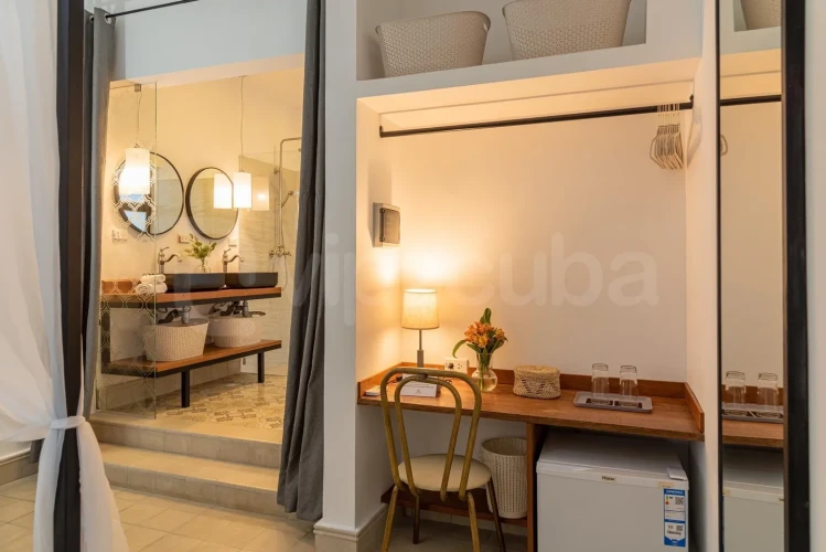 RHHV66 8BR Oasis of calm in Old Havana