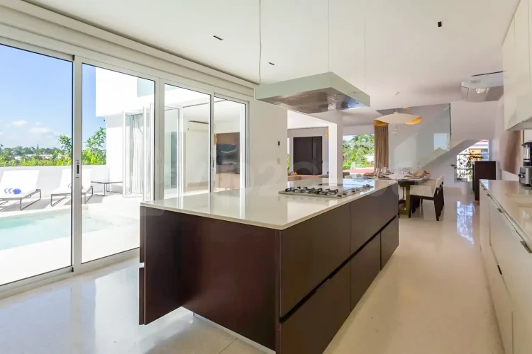 RHPLZ197 4 Yatak Odalı / 4 Banyolu Nuevo Vedado Havuzlu Lüks Modern Villa/wifi