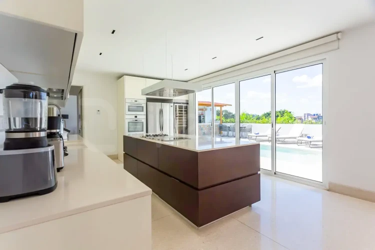 RHPLZ197 4 Yatak Odalı / 4 Banyolu Nuevo Vedado Havuzlu Lüks Modern Villa/wifi